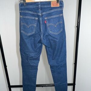 Signature by Levi Strauss Women's Skinny Jeans in Classic Blue